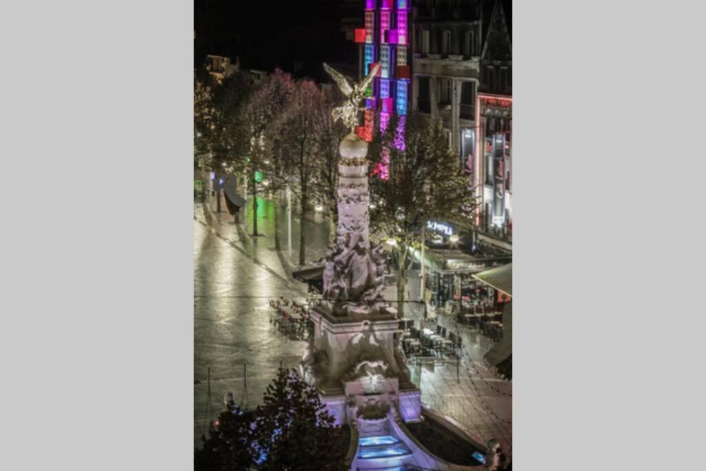 Reims Centre : Appartement Lumineux Et Atypique 46, Place D'Erlon 외부 사진